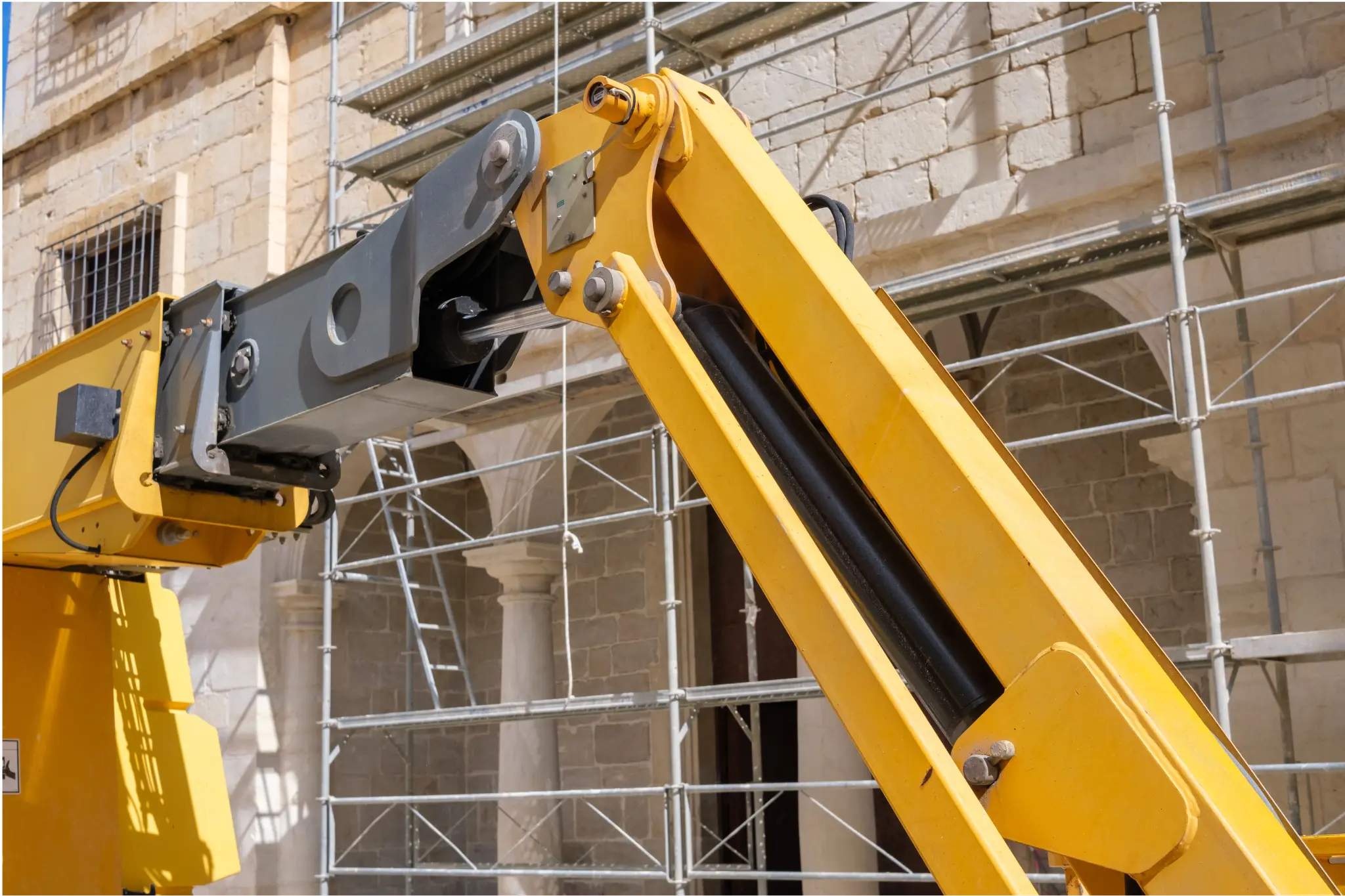 Restorasyon ve Tarihi Yapı Projeleri